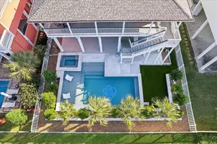 13522 Windlass Circle Dr, Galveston, TX 77554 - Photo 1