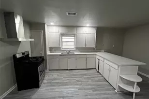 1319 W Procter St, Port Arthur, TX 77640 - Photo 8