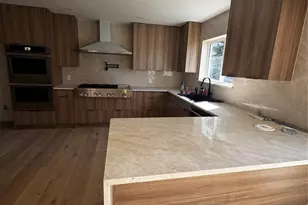 5851 S Braeswood Blvd, Houston, TX 77096 - Photo 16