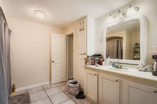 726 McDaniel St, Houston, TX 77022 - Photo 12