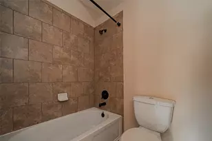 17243 Lowell Lake Ln, Humble, TX 77346 - Photo 30