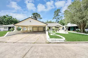 7705 Yoe St, Houston, TX 77016 - Photo 2