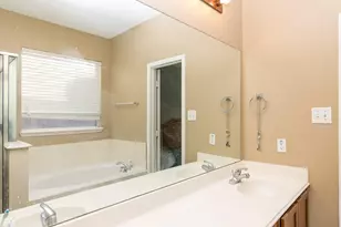 10303 Mills Run Dr, Houston, TX 77070 - Photo 18