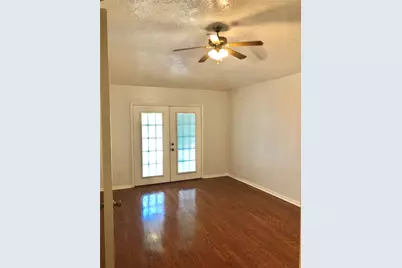 10810 Swan Glen Drive, Houston, TX 77099 - Photo 8