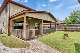 13119 Lindenloch Ln, Houston, TX 77085 - Photo 4