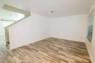 15514 Satsuma Point Ct, Houston, TX 77049 - Photo 4