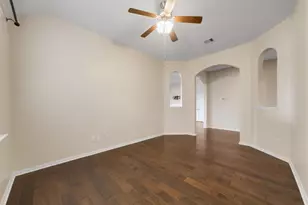 9318 Turnbull Ln, Rosenberg, TX 77469 - Photo 8