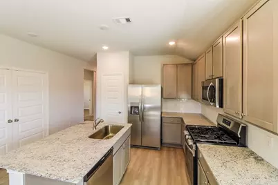 11011 Inflow Drive, Conroe, TX 77303 - Photo 8