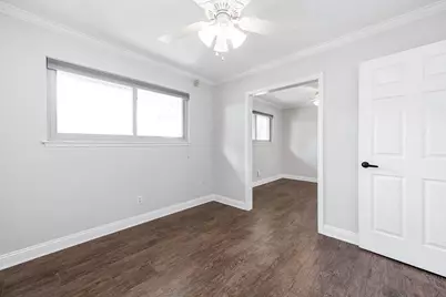 1916 Winding Creek Drive, Pearland, TX 77581 - Photo 18
