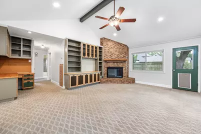1916 Winding Creek Drive, Pearland, TX 77581 - Photo 6