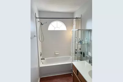 8939 Westbrae Gardens Court, Houston, TX 77031 - Photo 14