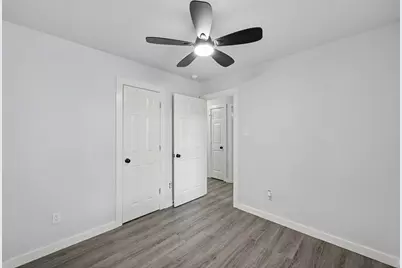 5540 N Buffalo Cir, Willis, TX 77378 - Photo 12
