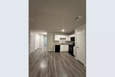 627 W Live Oak Street, Angleton, TX 77515 - Photo 6