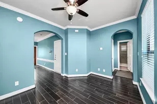 2707 King's Retreat Cir, Houston, TX 77345 - Photo 8