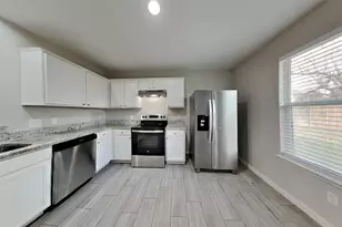 19103 Remington Manor Dr, Cypress, TX 77433 - Photo 4