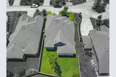 18 Garden Path Place, Tomball, TX 77375 - Photo 2