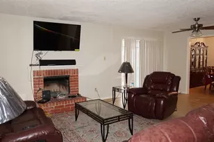 9217 Carousel Ln, Houston, TX 77080 - Photo 10