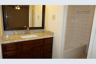 9217 Carousel Lane, Houston, TX 77080 - Photo 18