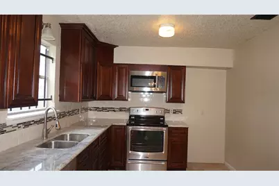 9217 Carousel Lane, Houston, TX 77080 - Photo 6