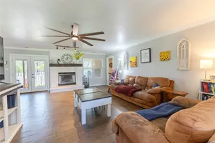 310 Medford St, Vidor, TX 77662 - Photo 10