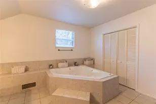 310 Medford St, Vidor, TX 77662 - Photo 22