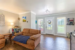 310 Medford St, Vidor, TX 77662 - Photo 12