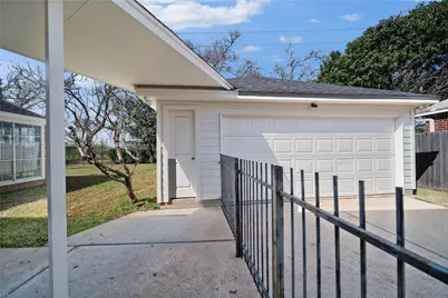 2106 Westshore Drive, Missouri City, TX 77459 - Photo 34