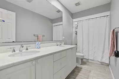 19 E Sundance Circle, The Woodlands, TX 77382 - Photo 24