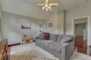 19 E Sundance Cir, The Woodlands, TX 77382 - Photo 38