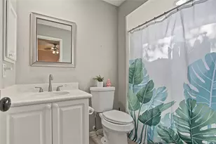 19 E Sundance Cir, The Woodlands, TX 77382 - Photo 26