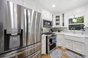 1951 Lexington St, Houston, TX 77098 - Photo 16