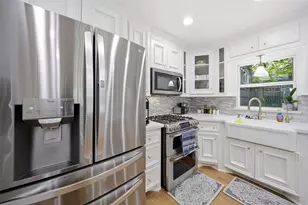 1951 Lexington St, Houston, TX 77098 - Photo 32