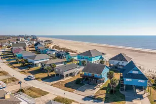 12625 W Ventura Dr W, Galveston, TX 77554 - Photo 32