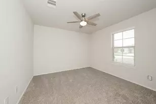 2407 Divot Ln, Navasota, TX 77868 - Photo 6
