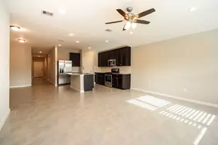 8419 Ideal Dr, Rosharon, TX 77583 - Photo 6