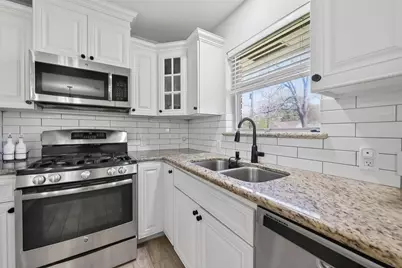 1215 Lawrence Street, Rosenberg, TX 77471 - Photo 12