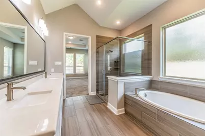 1050 Groveton Ridge Lane, Pinehurst, TX 77362 - Photo 32