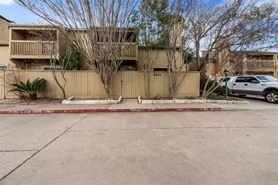 9371 Pagewood Lane, Houston, TX 77063 - Photo 28