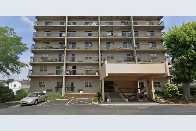 620 W Pike St, Other, WV 26301 - Photo 8