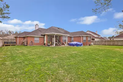 213 Regal Lane, Liberty, TX 77575 - Photo 6