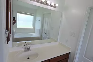 1306 Squire Dr, Baytown, TX 77521 - Photo 16