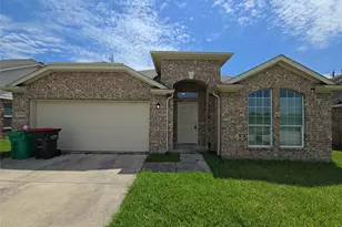 1306 Squire Dr, Baytown, TX 77521 - Photo 1