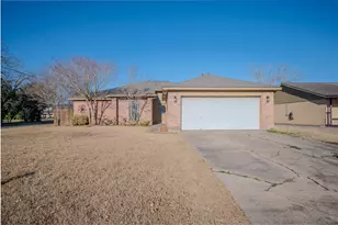 1805 Willow Bend Rd, Wharton, TX 77488 - Photo 1