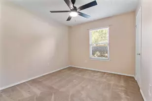 16319 Pitch Pine Dr, Houston, TX 77070 - Photo 12