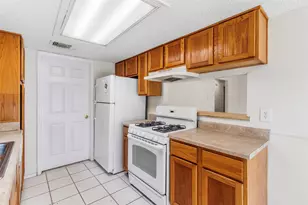 16319 Pitch Pine Dr, Houston, TX 77070 - Photo 10