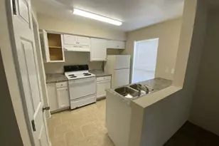 3900 Woodchase Dr, Houston, TX 77042 - Photo 6