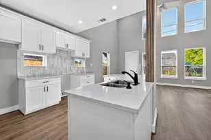 3826 Rosemont St, Houston, TX 77051 - Photo 6