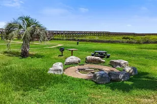 27030 Estuary Dr, Galveston, TX 77554 - Photo 44