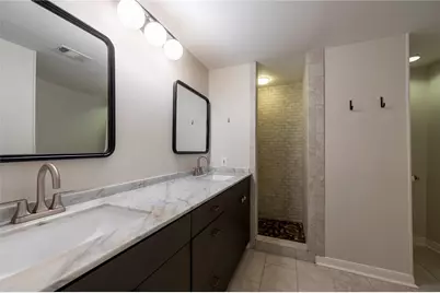 4004 Montrose Boulevard #44D, Houston, TX 77006 - Photo 10