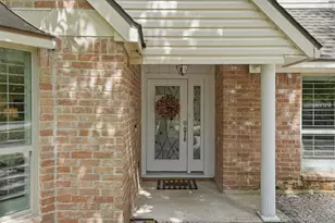 2018 Deer Springs Dr, Kingwood, TX 77339 - Photo 4